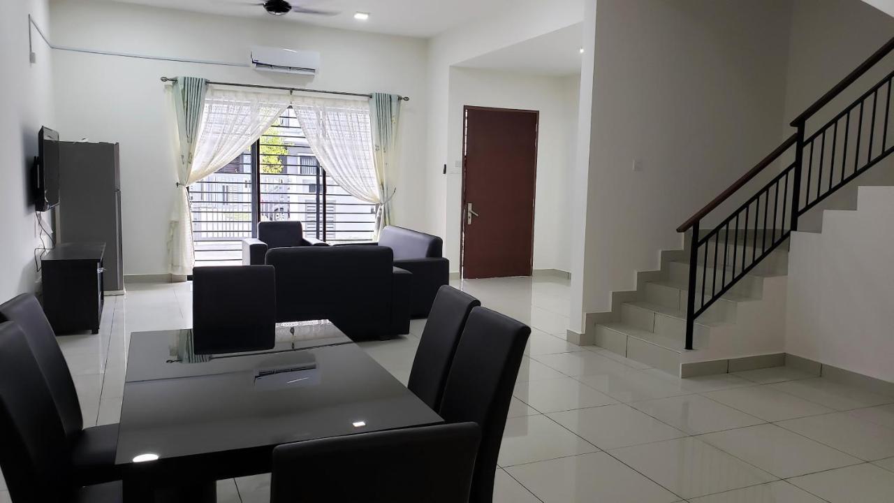 Sr Home-Stay @ Klia 쿠알라룸푸르 외부 사진